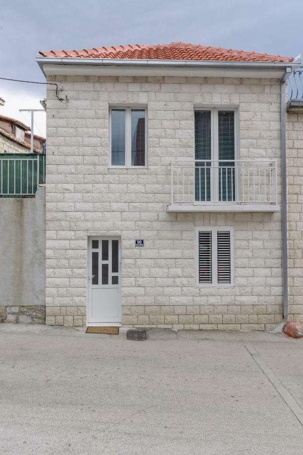 House Niko Apartment Kastela Exterior photo